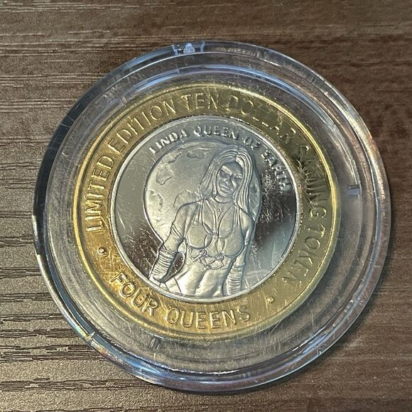 Four Queens Limited Edition $10 Token.  Linda Queen Of Earth. - Picture 2 of 5